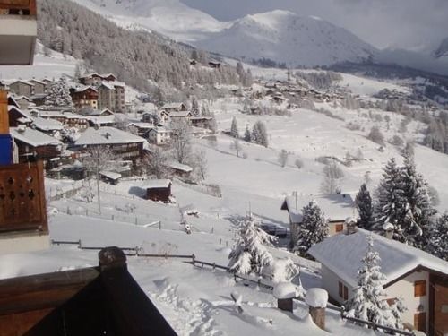 Hotel Alpe Fleurie Champoluc Bagian luar foto